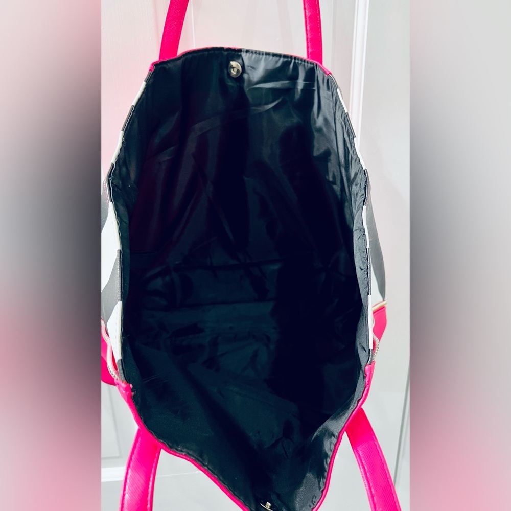 Juicy Couture Hot Pink w/ Black & White Stripe Side Panel Large Tote -new - Picture 7 of 12